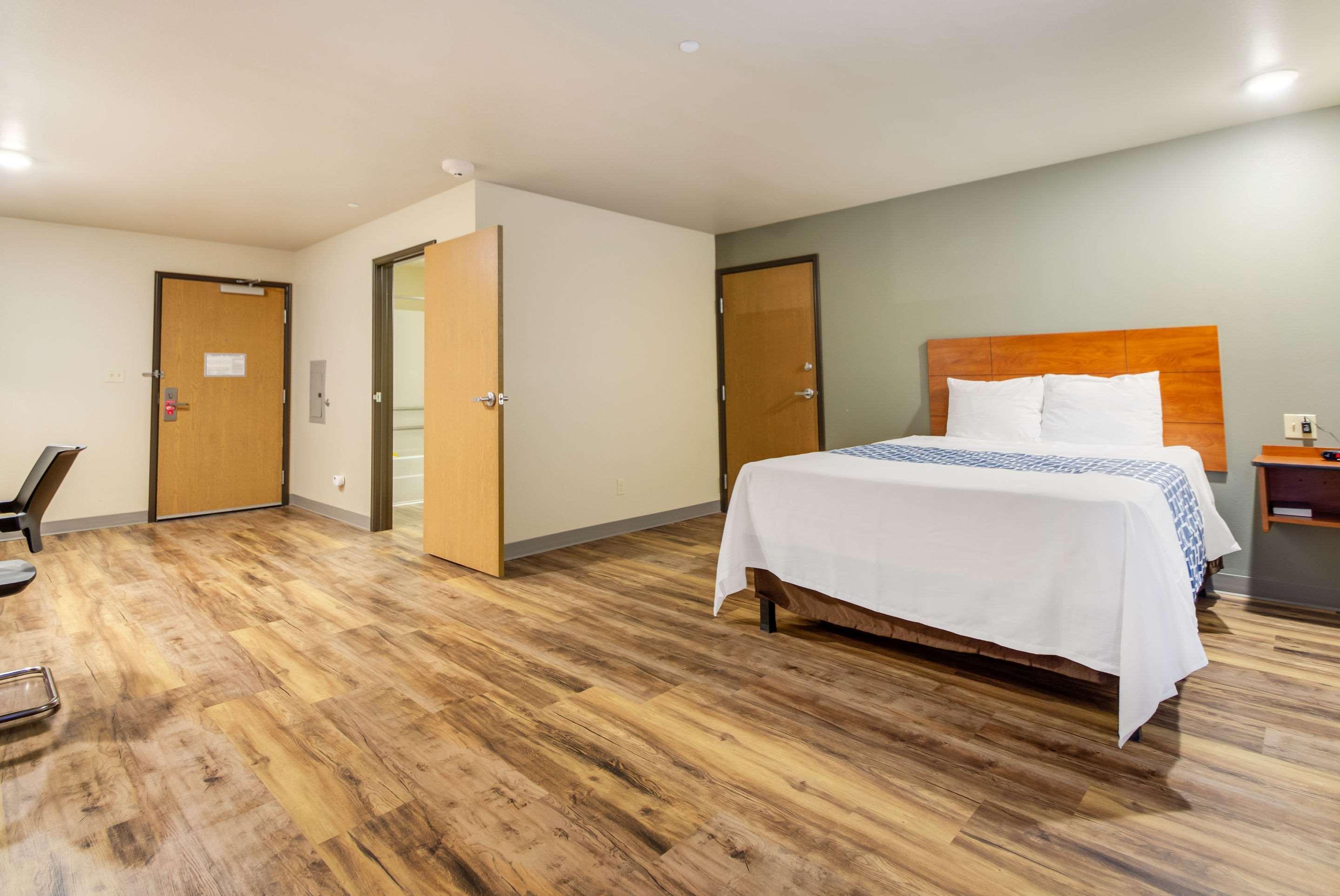 Econo Lodge Бърлингтън Екстериор снимка