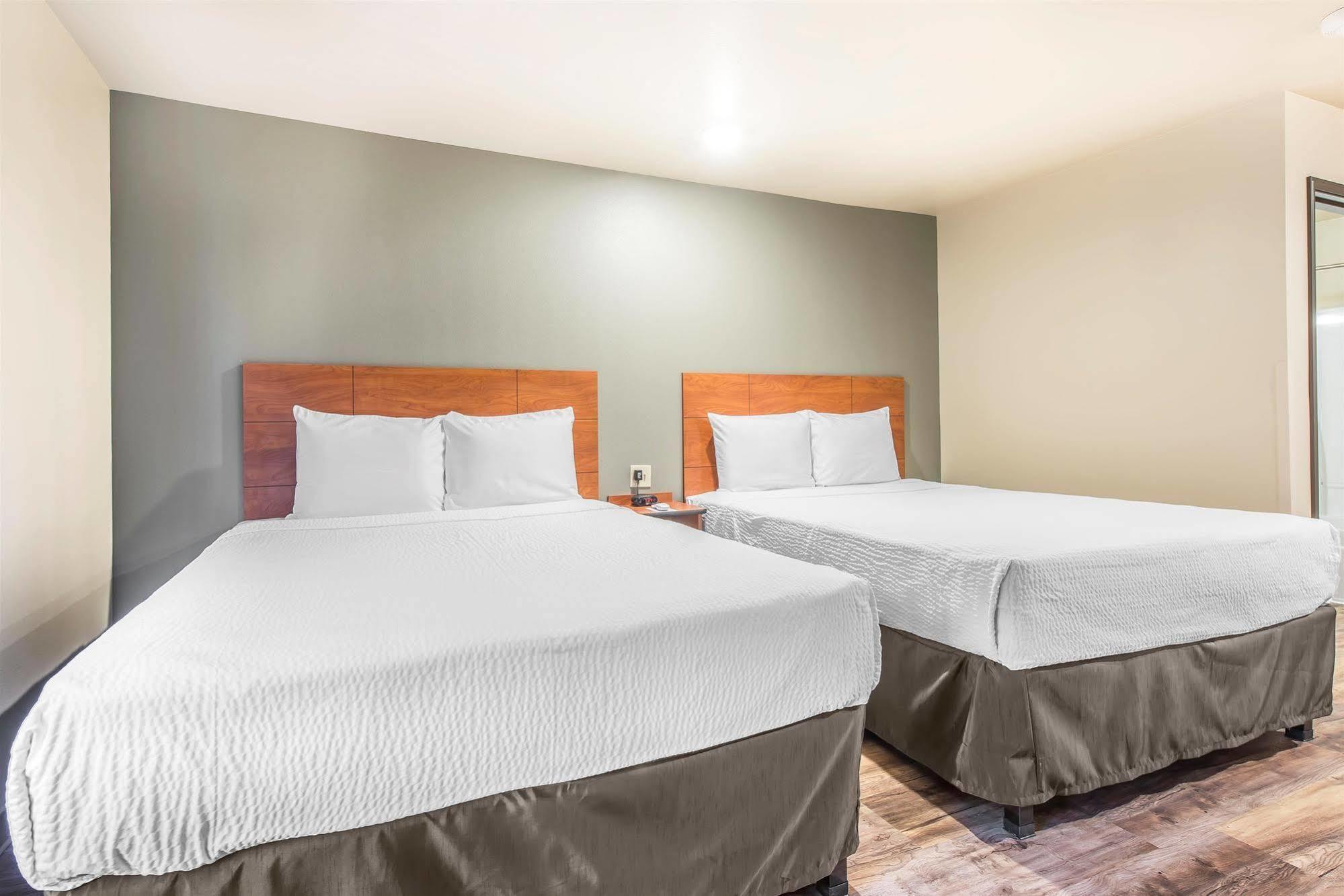 Econo Lodge Бърлингтън Екстериор снимка